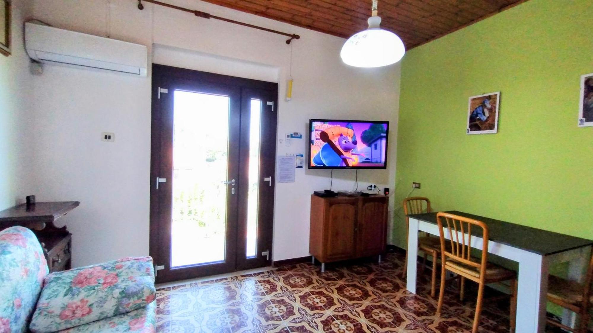 Casa Vacanze "Villa Severina" Iun R6166 R6692 Carbonia Exterior foto